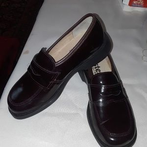 Aster brown patent loafers Euro 32 US 13.5